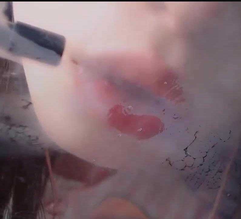 0110151541.jpg 芝麻对辣 ASMR 对着小麦又亲又舔 近距离舔屏