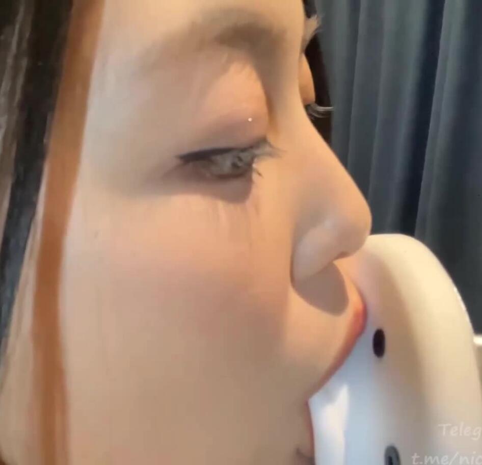 琉璃瓦 爱发电 ASMR福利舔耳触发口腔音5V