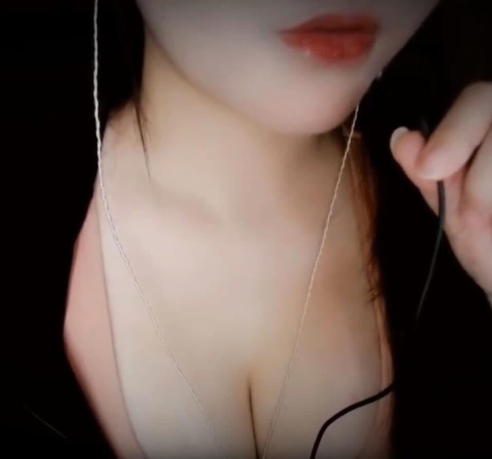 0225092613.jpg 虎牙夏哟哟 as-mr舔耳福利视频