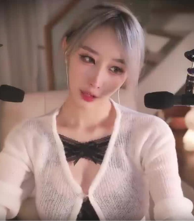 ASMR 女友深夜的耳疗照顾 周童潼